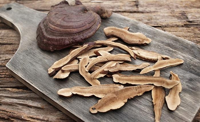 Thảo Dược Việt Nam - Nấm Linh Chi 2 Nấm Linh Chi được xếp vào hàng dược liệu thượng phấp bới những tác dụng tuyệt vời của nó
