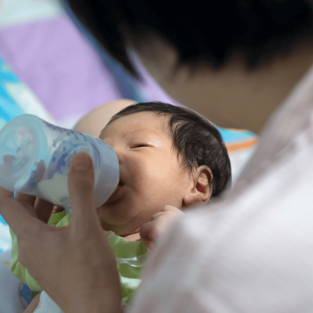 Những điều mẹ cần biết khi chăm sóc trẻ 1 tháng tuổi 3 điều mẹ cần biết khi chăm sóc trẻ 1 tháng tuổi