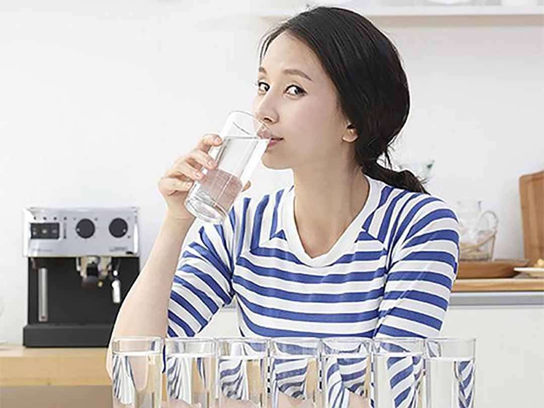 Việc mẹ cần làm trong 24 giờ đầu sau sinh 