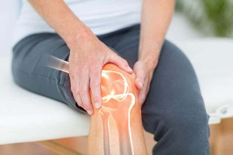 Bệnh viêm khớp là gì nguyên nhân, triệu chứng 2 bệnh viêm khớp