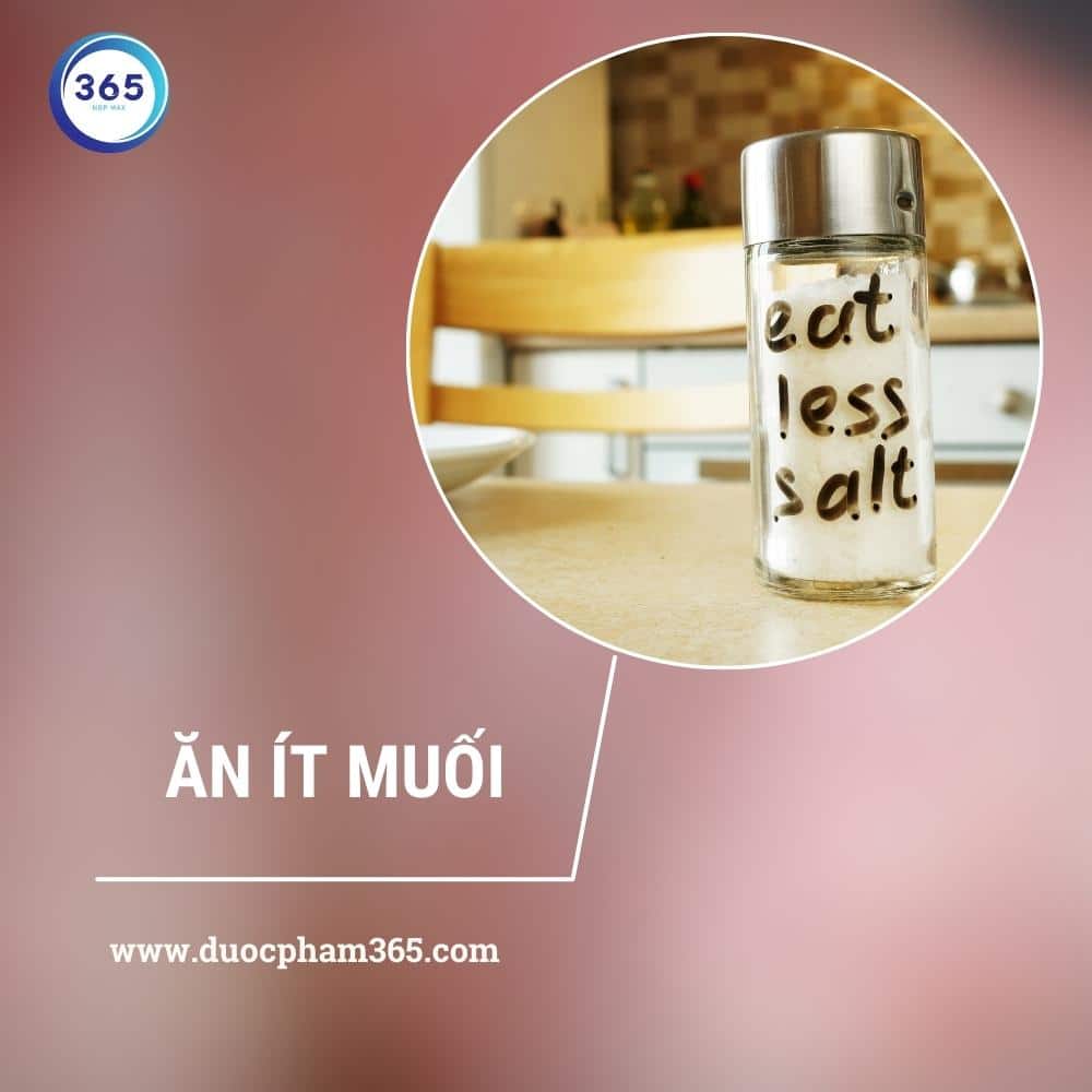 Rối loạn tiền đình nên ăn gì, kiêng gì? 2 người bị tiền đình nên ăn ít muối